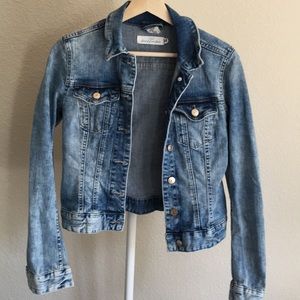 H&M denim jacket size 6